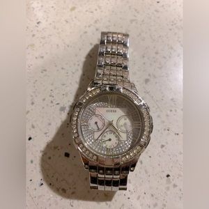 Guess women watch